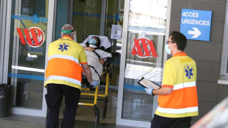 Una comediante estadounidense bromea sobre la muerte de su madre por covid-19 con una foto inesperada
