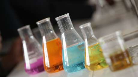 Un estudiante asesina a su profesor de química e intenta disolver el cuerpo en ácido supuestamente inspirado en 'Breaking Bad'