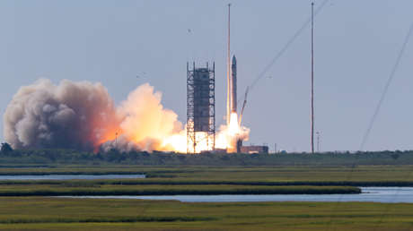 EE.UU. lanza a la órbita cuatro satélites espías en una misión clasificada