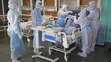 Una mujer india muere de un ataque al corazón luego que su esposo se prendiera fuego tras el nacimiento de su hija