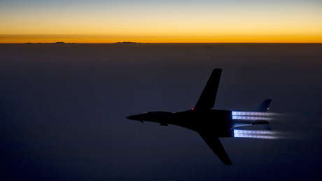 Teherán califica de "acto de terrorismo" la aproximación de dos cazas de EE.UU. a un avión de pasajeros iraní en Siria