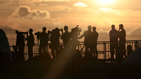 "Emergencia" en la prensa argentina: el reclamo por aumento salarial y derechos laborales que une a periodistas