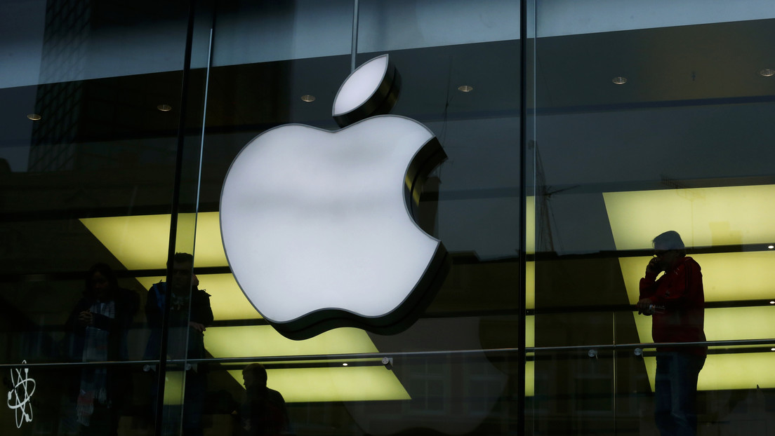 Apple enfrenta una demanda millonaria por una supuesta infracción de derechos de autor relacionados con el asistente virtual Siri