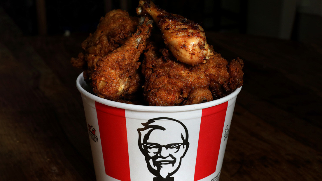 KFC en Trinidad y Tobago se ve obligado a borrar un anuncio que mostraba una pata de pollo 'racista'