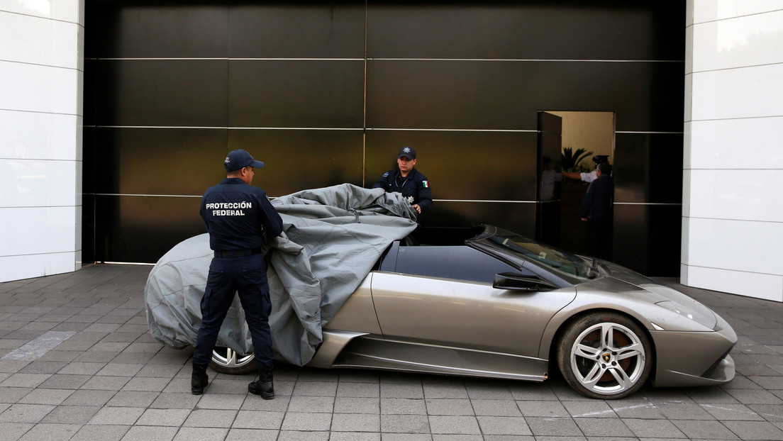 Recibe ayuda del Gobierno por el covid-19 y se compra un Lamborghini