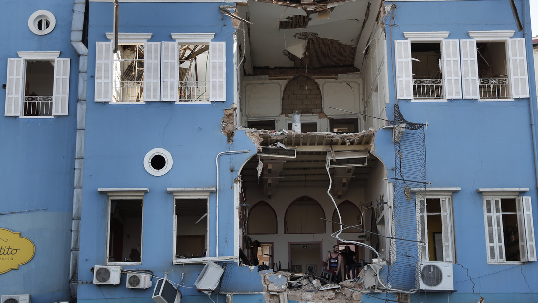 VIDEO: Una mujer toca el piano en su casa destruida por la explosión en Beirut