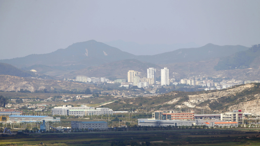 Corea del Norte: Llevan suministros de ayuda a la ciudad bloqueada por sospechas de covid-19