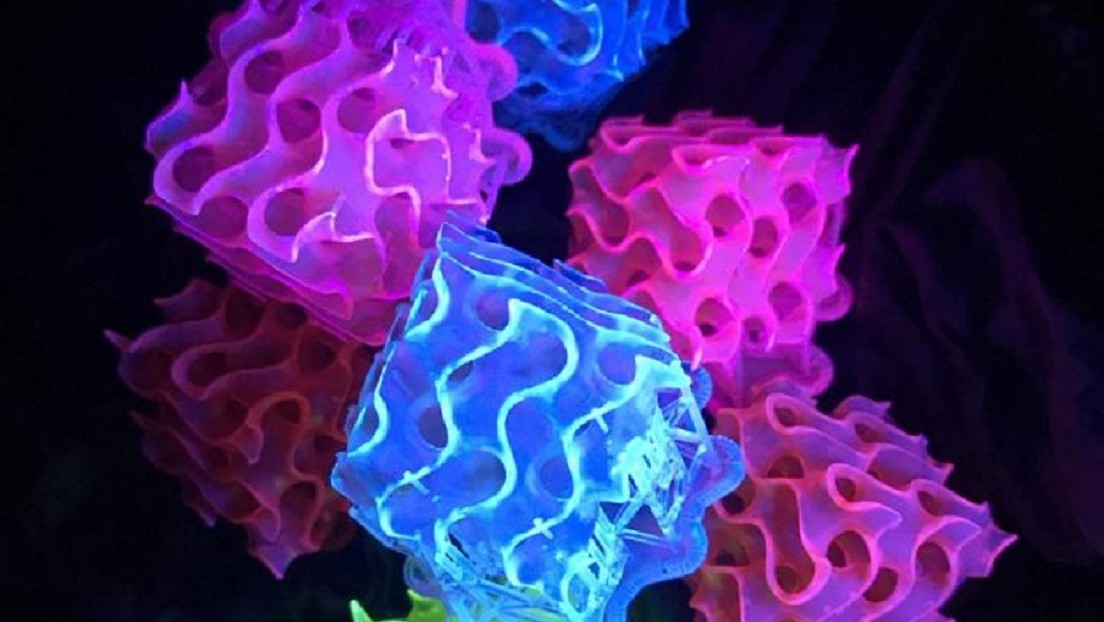 Científicos crean el material fluorescente más brillante que se conoce