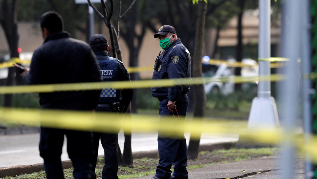 Mexicano defiende a su novia de cinco acosadores y es asesinado por la espalda