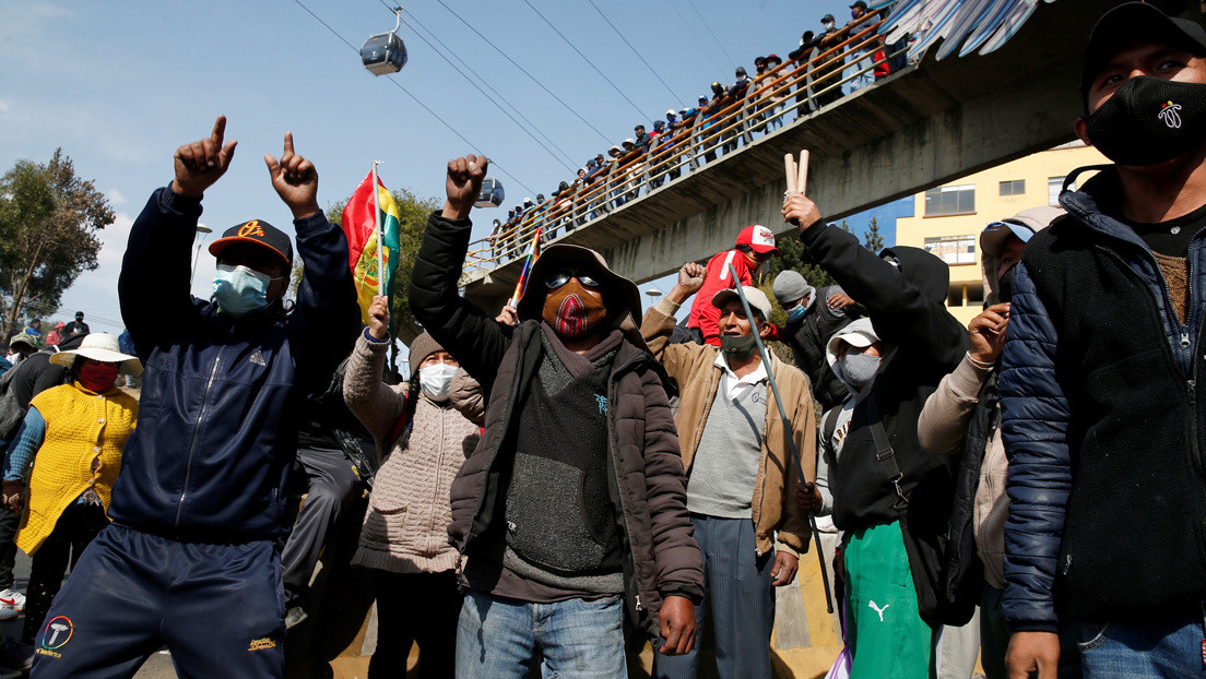 Se intensifican las protestas en Bolivia para exigir la renuncia de Áñez como presidenta y candidata