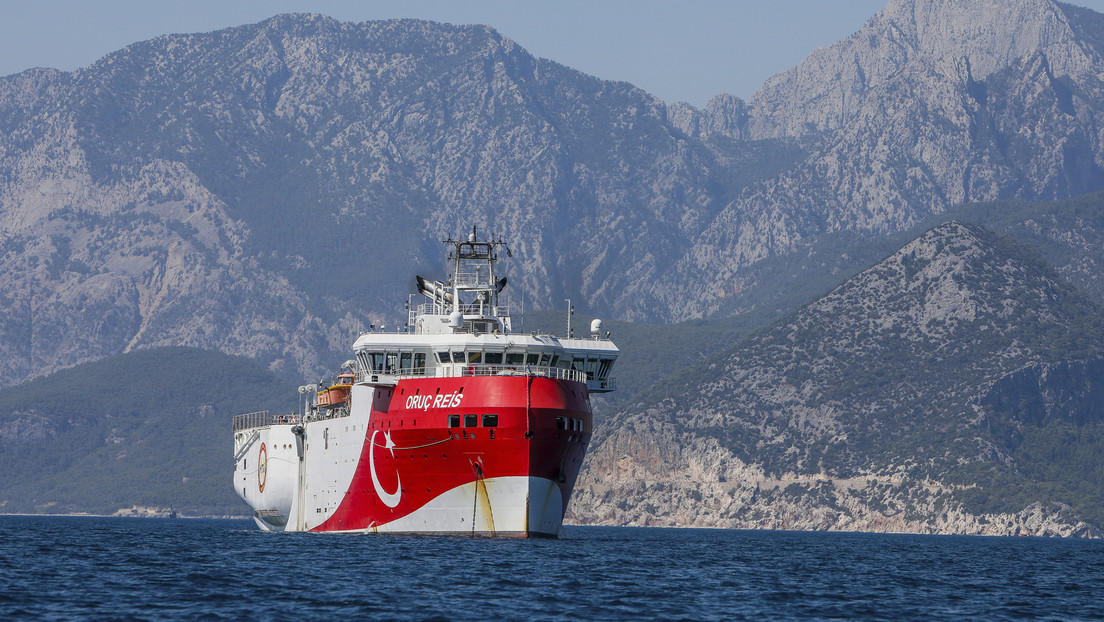 Erdogan amenaza con el pago de "un alto precio" en caso de ataque al buque explorador en las aguas disputadas con Grecia