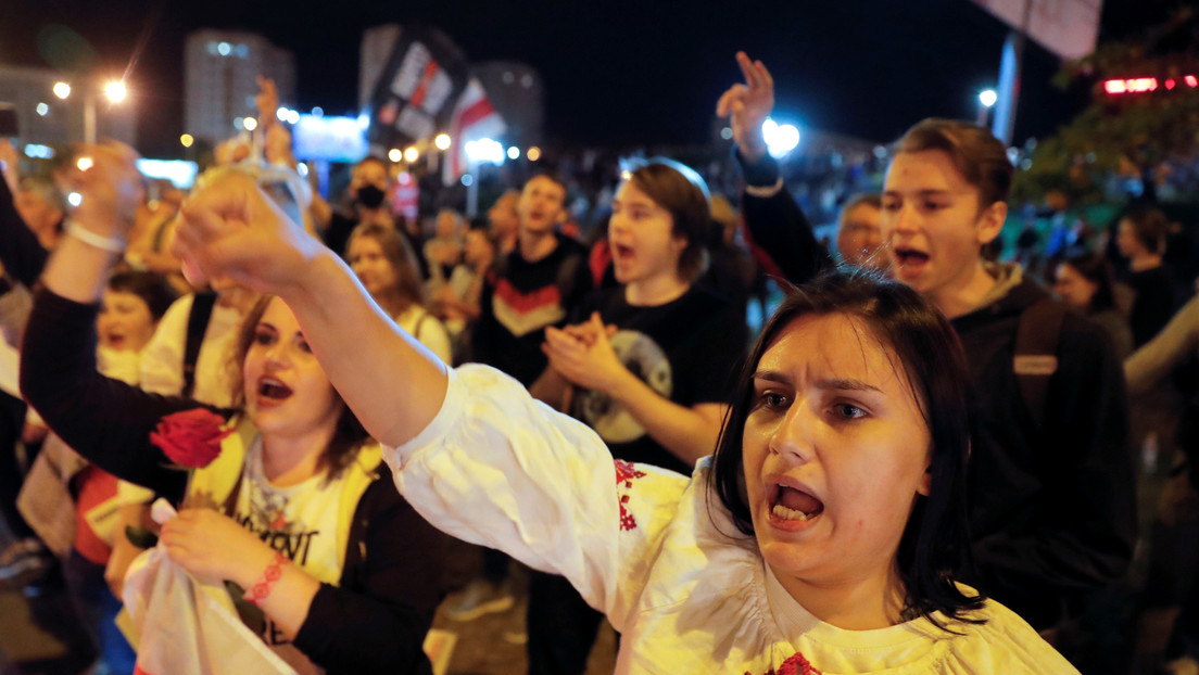 Miles de personas protestan contra la violencia policial en Bielorrusia en una nueva jornada de manifestaciones (FOTOS)