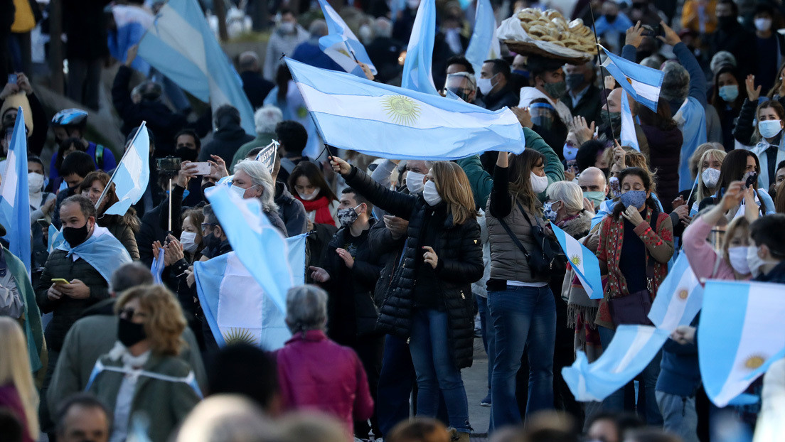 Macri aprovecha políticamente la marcha contra Alberto Fernández en Argentina a pesar de los riesgos de propagación del coronavirus