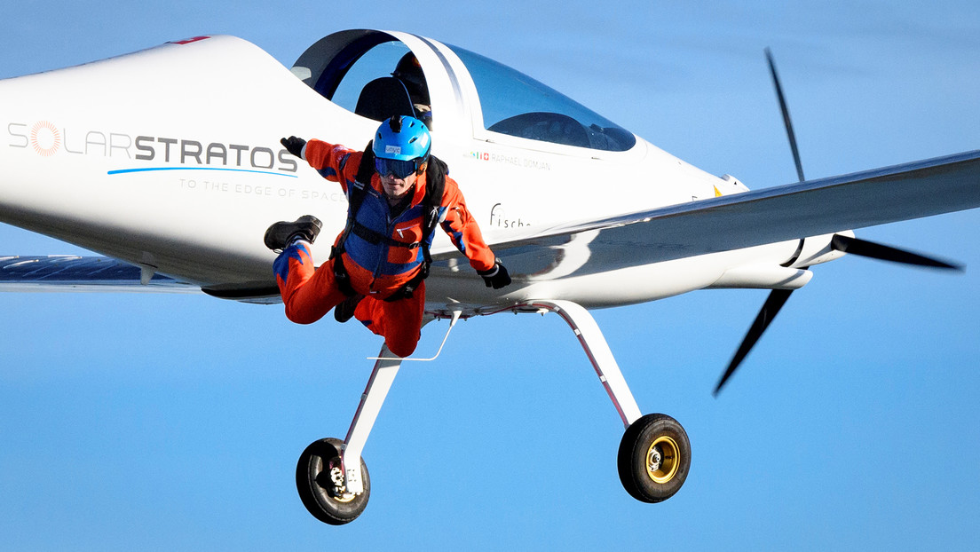 World's first parachute jump from a solar-powered aircraft Swiss adventurer Raphael Domjan jumps from the SolarStratos solar-powered aircraft prototype with Spanish test pilot Miguel A.