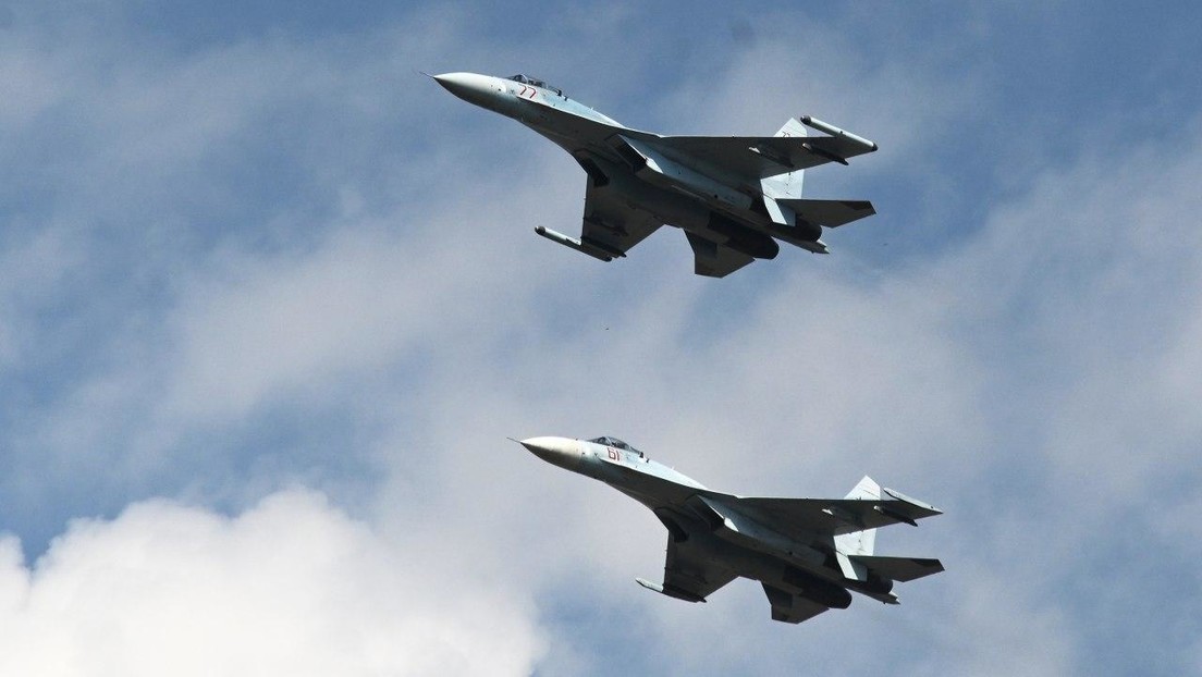 Dos Su-27 interceptan un bombardero estratégico de EE.UU. sobre el mar Báltico