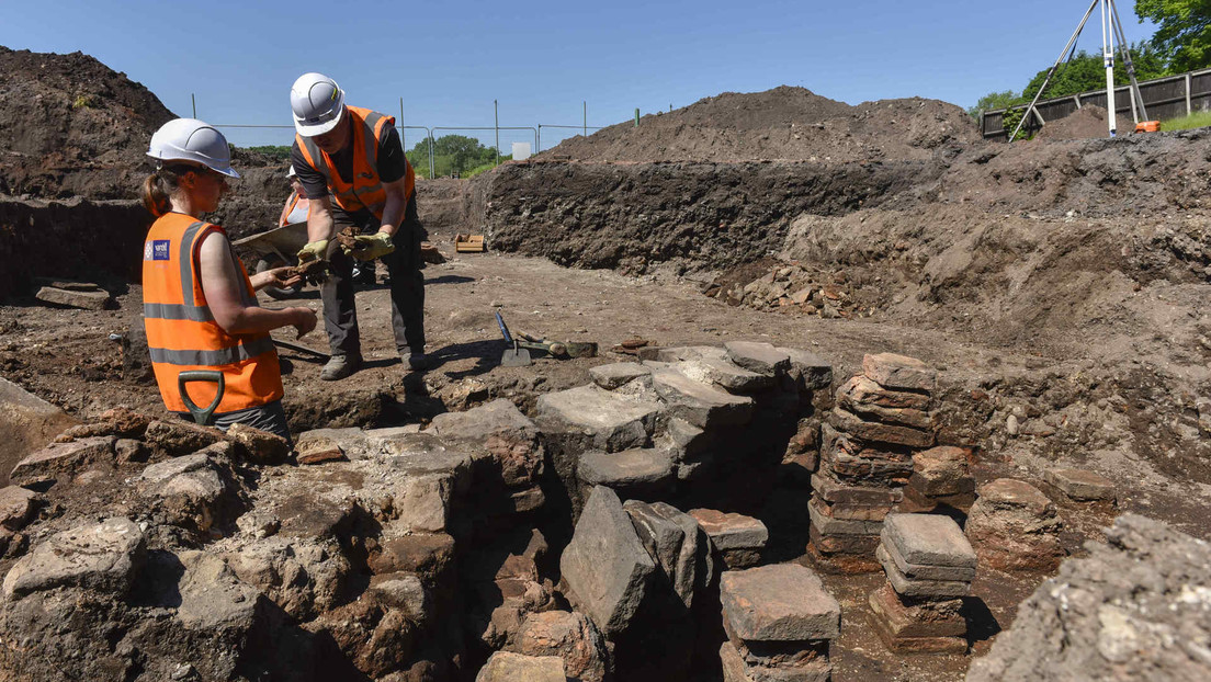 Descubren un cáliz cristiano del siglo V en el fuerte romano de Vindolanda en Reino Unido