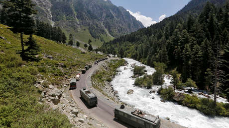 China y la India se comprometen a seguir trabajando para restablecer la paz en la frontera común