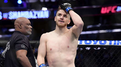 VIDEO: Edmen Shahbazyan, 'el Chico Dorado' de la UFC, pierde el invicto tras noqueo técnico por Derek Brunson