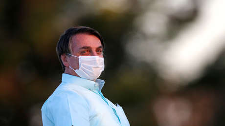 Bolsonaro veta ley de compensación económica para los trabajadores de salud incapacitados por el coronavirus