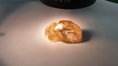 Encuentran el diamante de color más grande en la historia de Rusia