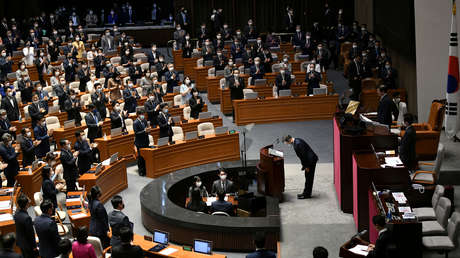 Corea del Sur: Critican a diputada que usó un vestido corto en el Parlamento