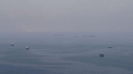 EE.UU. dice que militares iraníes detuvieron un buque en aguas internacionales