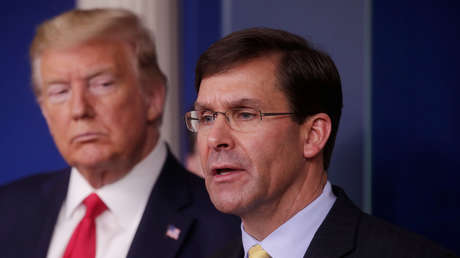 Reportan que Trump discute en privado cesar al jefe del Pentágono tras las presidenciales