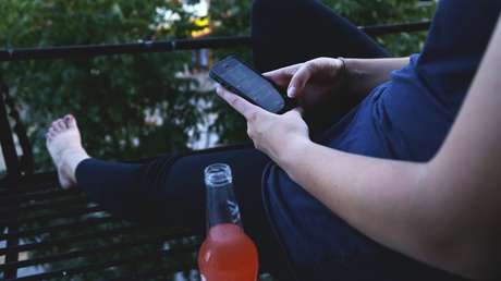 Tu móvil sabe si has bebido: descubren que los teléfonos pueden medir el nivel de alcohol de un usuario por cómo anda