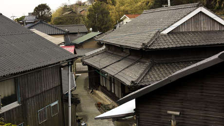Decide limpiar la habitación de su hermano desaparecido hace 5 años y encuentra un esqueleto