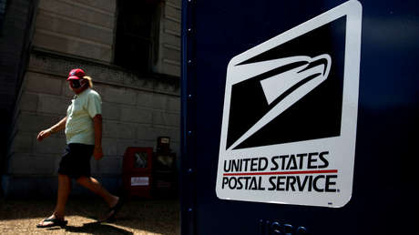 Pollitos muertos y comida podrida: caos en el servicio postal de EE.UU. debido a recortes presupuestarios