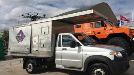 Presentan en Rusia un dron que puede volar más tiempo que cualquier otro gracias a su conexión por cable con una fuente de energía en tierra