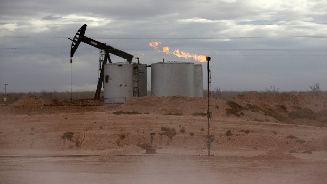 Goldman Sachs espera que el petróleo Brent alcance los 65 dólares el próximo año