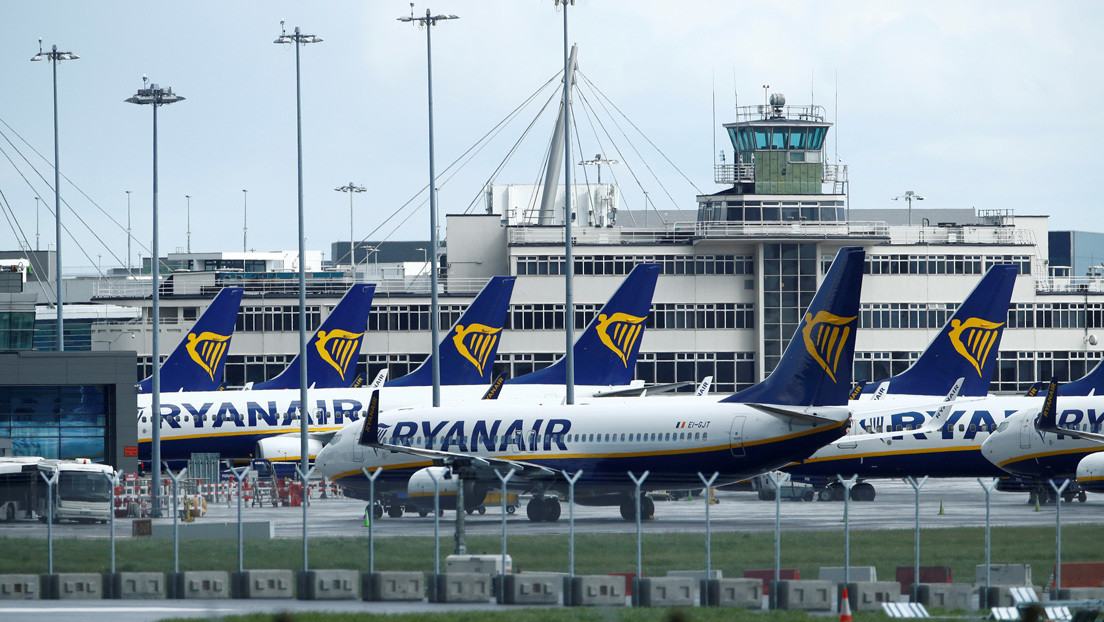Ryanair vende un millón de billetes por seis dólares durante la pandemia de covid-19