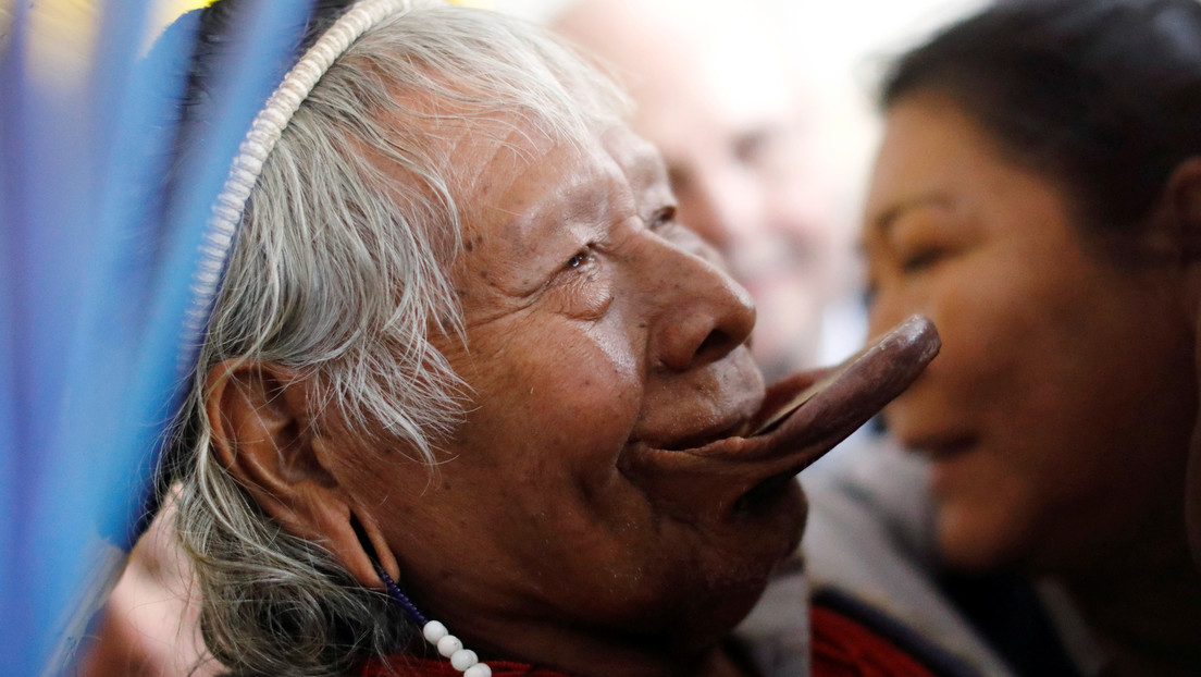 El líder indígena brasileño Raoni Metuktire, de 89 años, es dado de alta del hospital tras superar el coronavirus