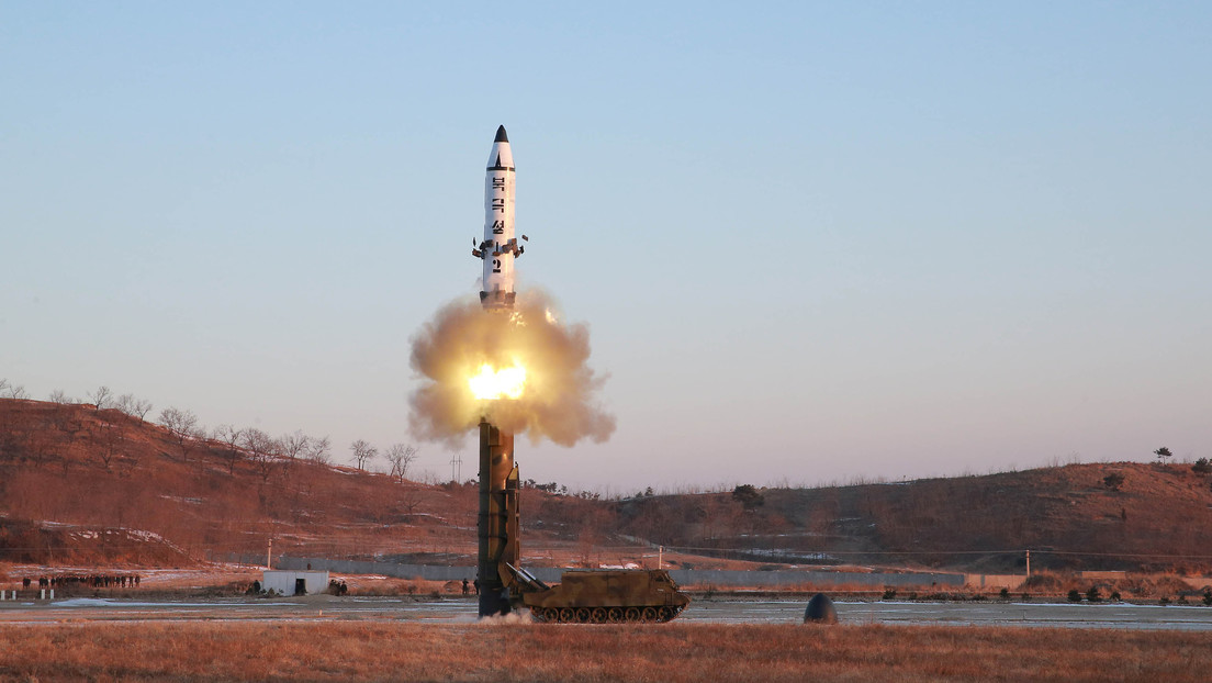 Un centro de EE.UU. sugiere que Corea del Norte podría preparar el lanzamiento de un misil desde un submarino