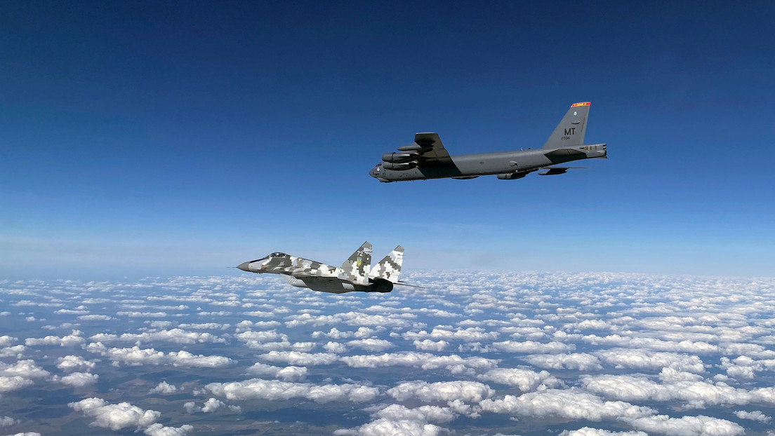 Ministro de Defensa de Rusia: Bombarderos de largo alcance de EE.UU. realizan ejercicios para simular ataques