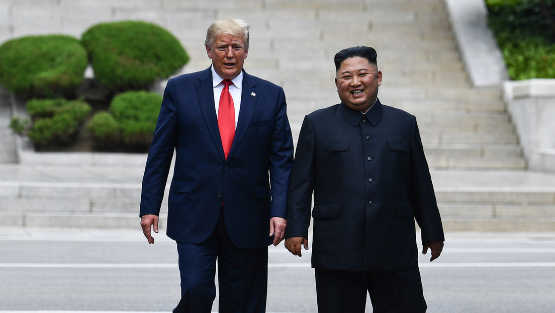 Kim Jong-un comparó su relación con Trump con "una fuerza mágica" y "una película de fantasía" en sus cartas al presidente, según un nuevo libro