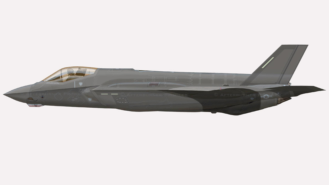FOTOS: Primeras imágenes del caza furtivo F-35A de EE.UU. con camuflaje de "agresor" que imita el aspecto de los Su-57 rusos