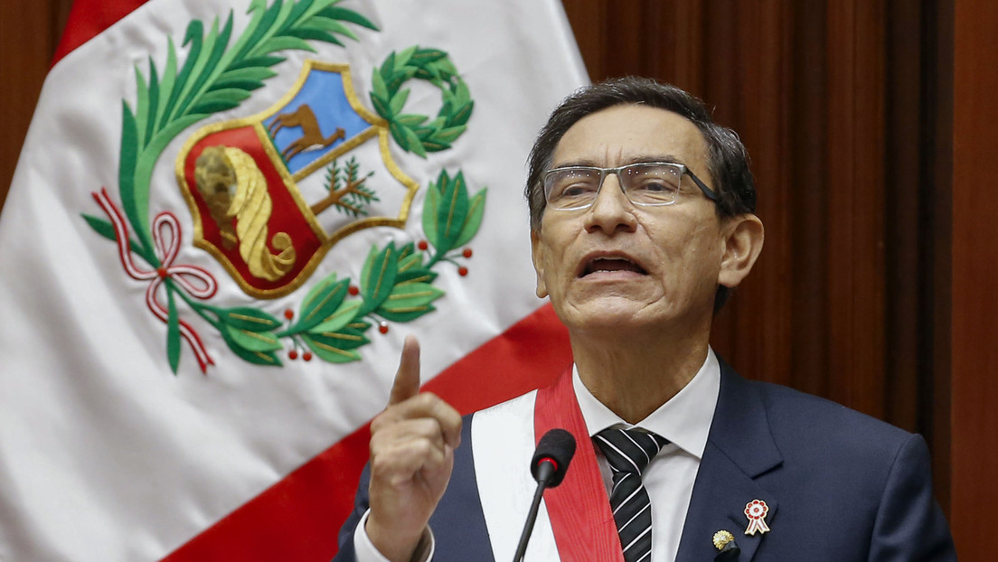 Presentan audios en el Congreso de Perú que comprometen al presidente Martín Vizcarra con el controvertido músico Richard 'Swing'