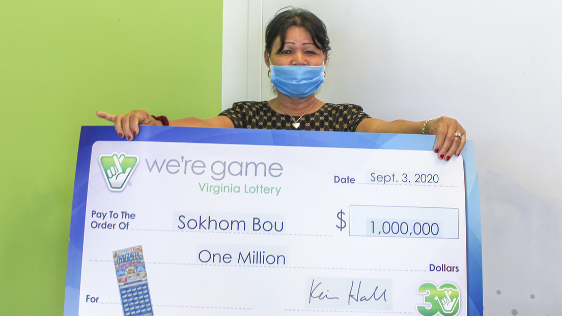 Una mujer gana un millón de dólares a la lotería el día de cumpleaños