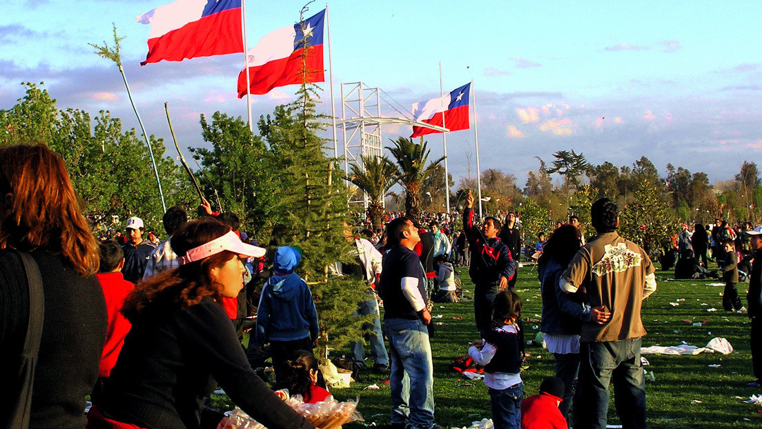 'Fondéate en tu casa': el controvertido plan de Chile para celebrar las Fiestas Patrias en plena pandemia