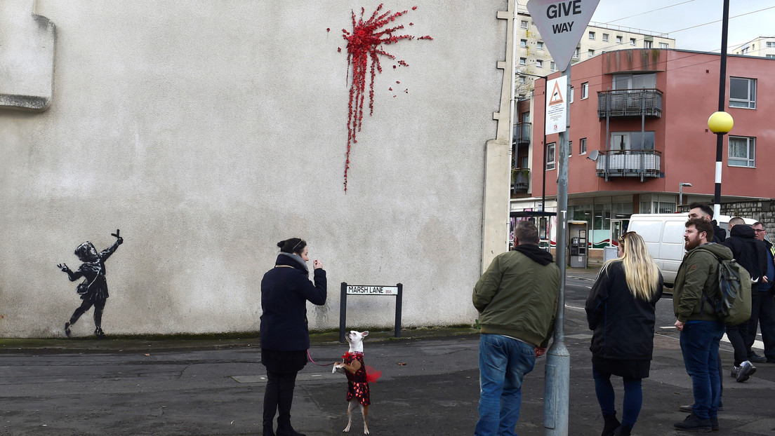 Banksy pierde una batalla legal por una de sus obras más famosas al no querer revelar su identidad