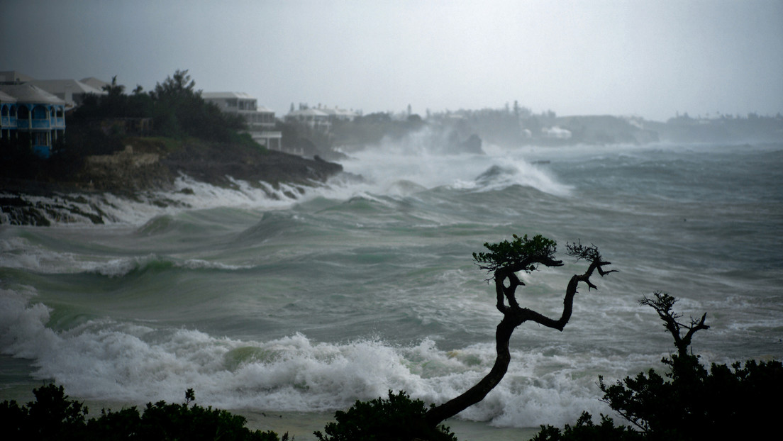 El huracán Teddy llevará "un peligro extremo" a la costa este de EE.UU. con olas de hasta 19 metros