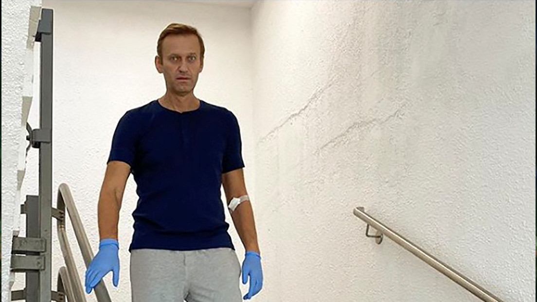 Alexéi Navalny es dado de alta de la atención hospitalaria aguda al mejorar su estado
