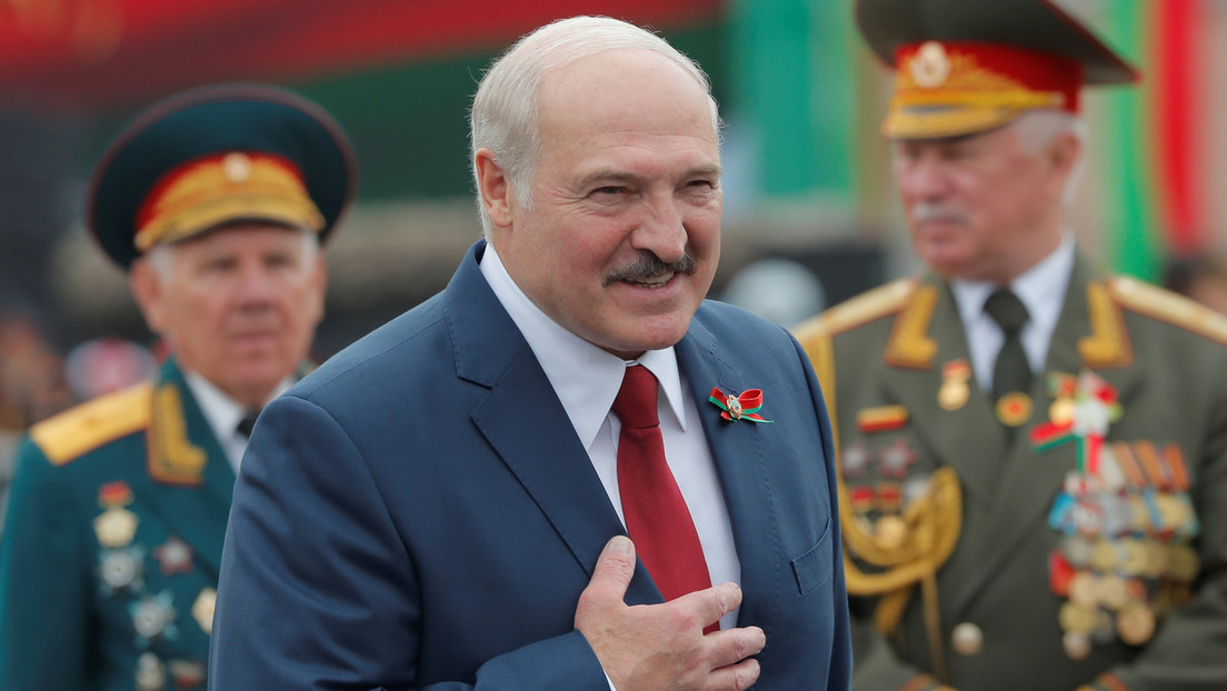 Lukashenko asume oficialmente el cargo de presidente de Bielorrusia en una ceremonia sorpresa