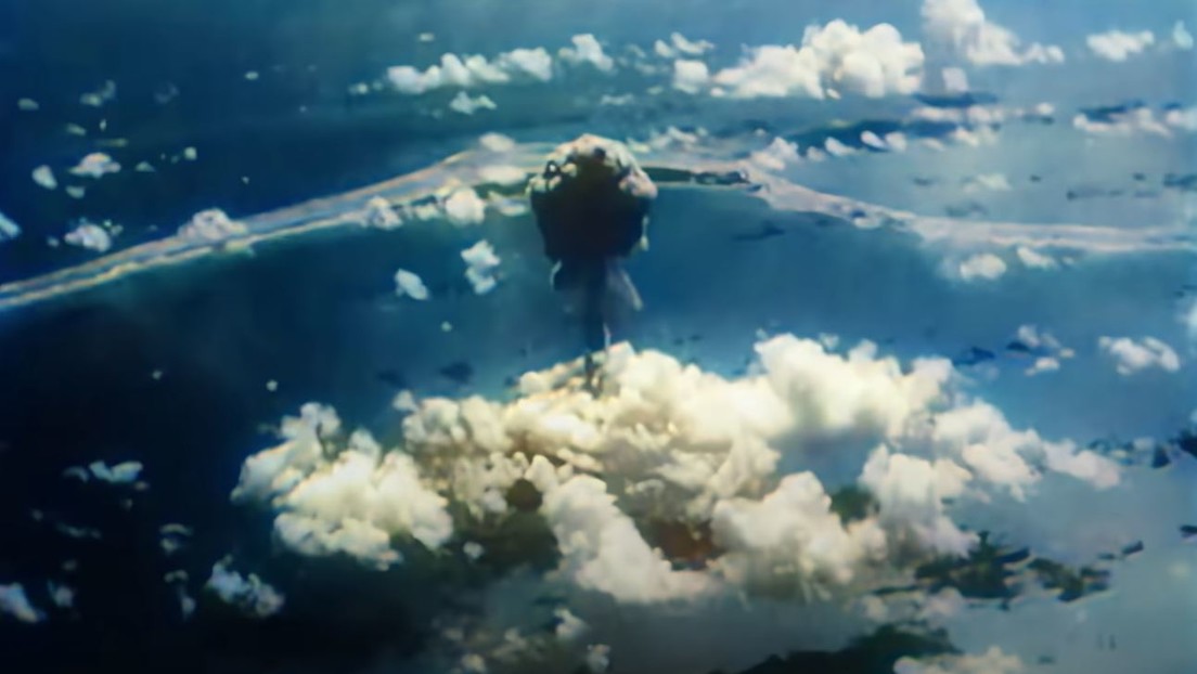 VIDEO: Restauran a color imágenes de las pruebas nucleares en el atolón Bikini durante la Segunda Guerra Mundial