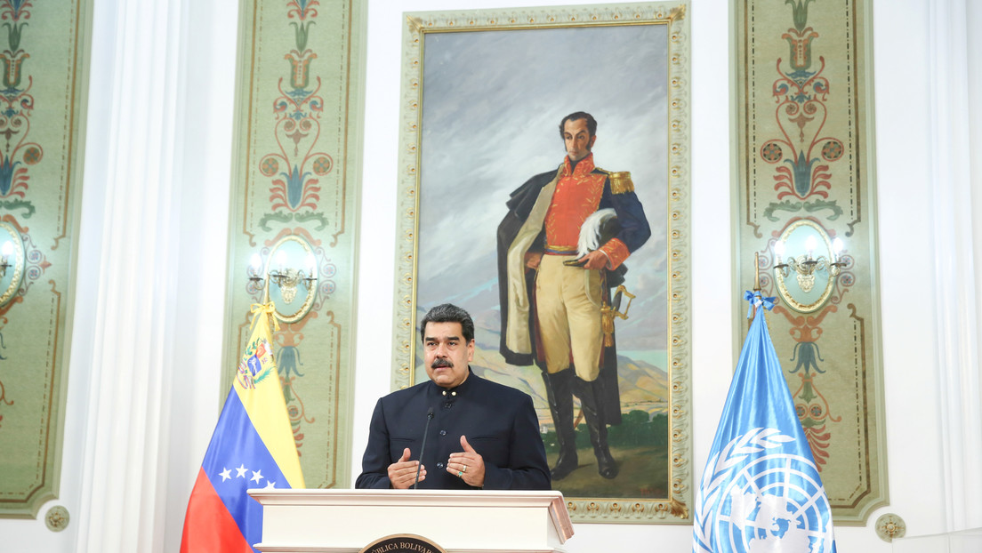 Maduro presenta la 'Ley Antibloqueo' ante la ANC y denuncia que el país ha perdido "99 % de sus ingresos en divisas" debido a las sanciones