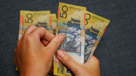 Una mujer gana el primer premio en la lotería y dice que piensa seguir trabajando