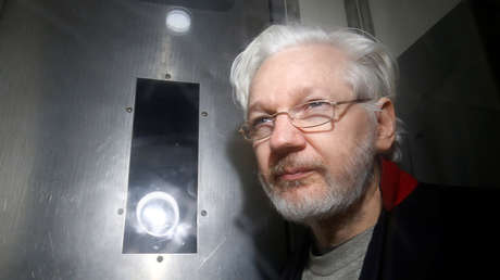 Se suspende el juicio contra Julian Assange por el posible contagio con coronavirus de uno de los abogados
