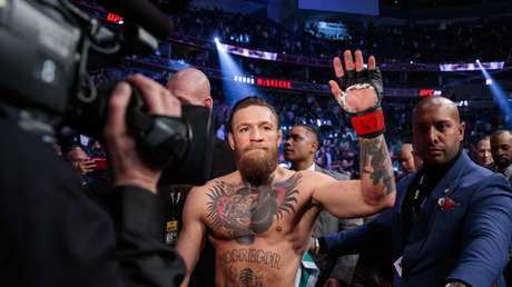 "¡Me he retirado, chicos!": Conor McGregor descansa en su yate y le someten a un control antidopaje por sorpresa